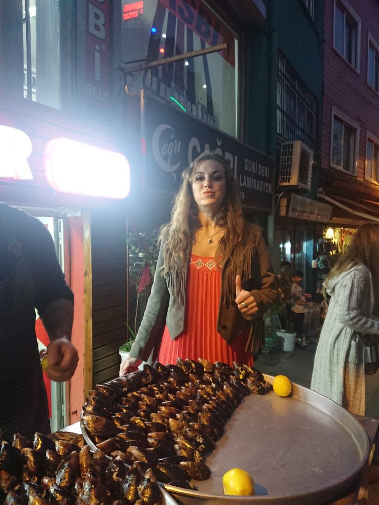 Istanbul street food mussels