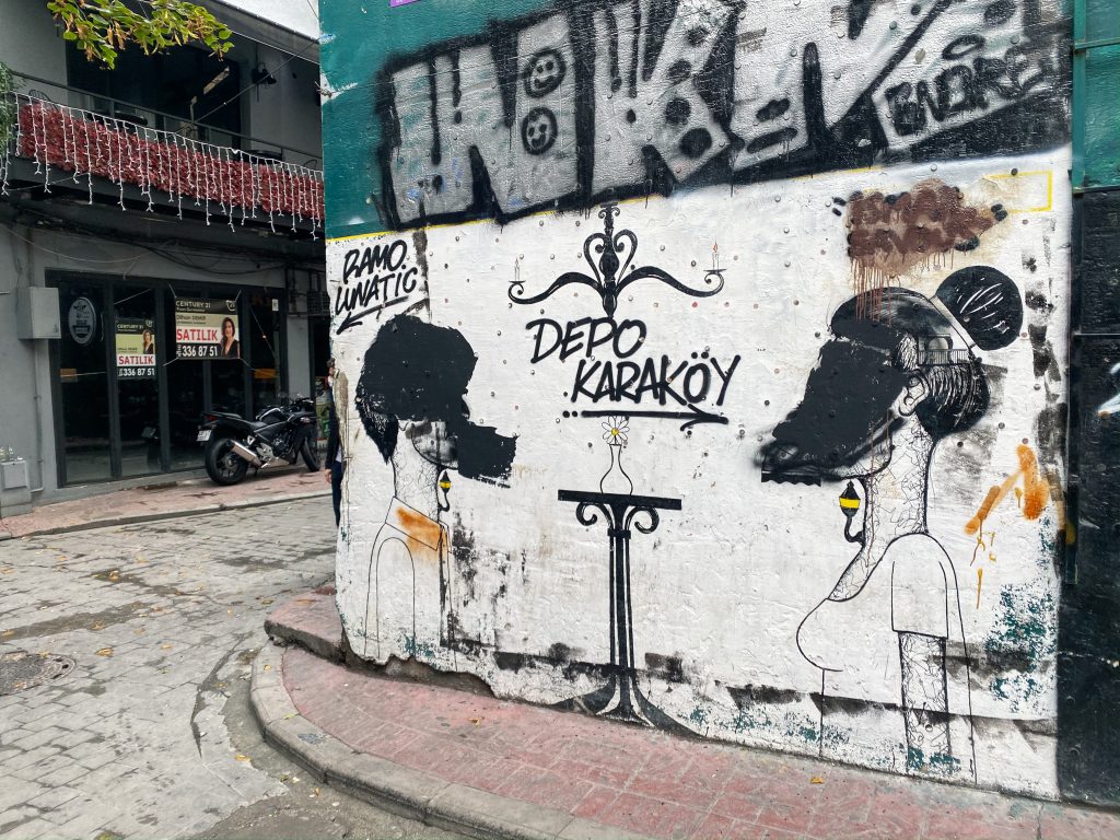 Karakoy Istanbul graffiti