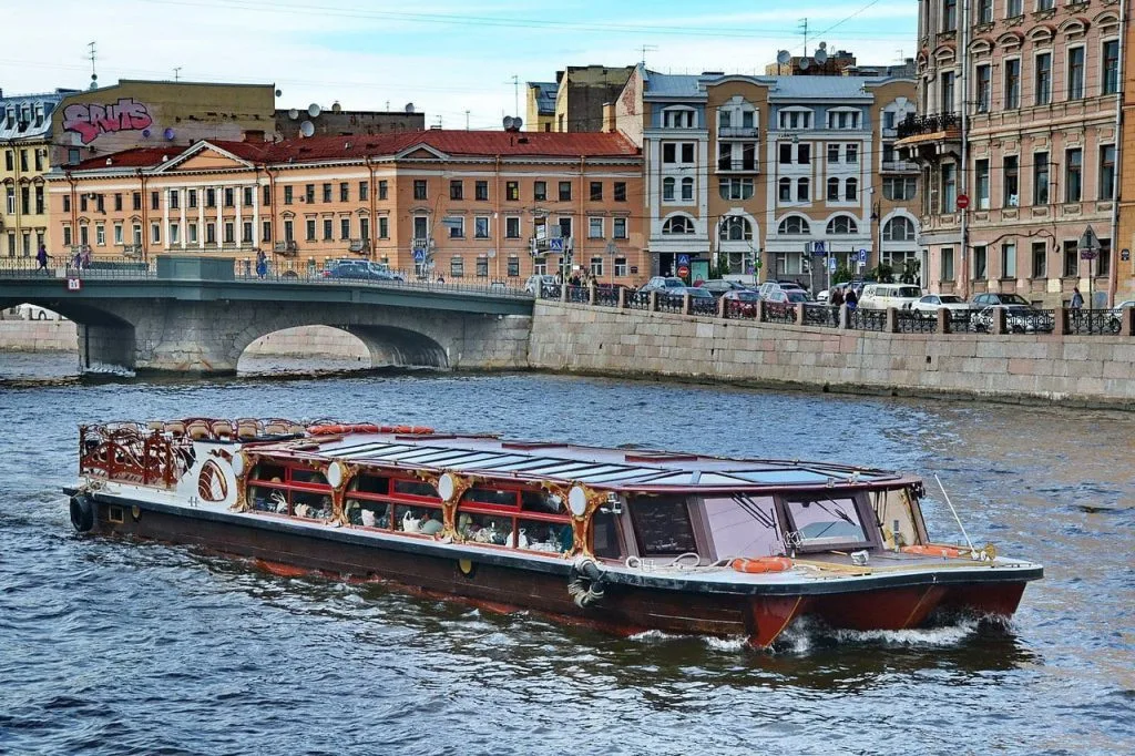 Saint Petersburg travel guide