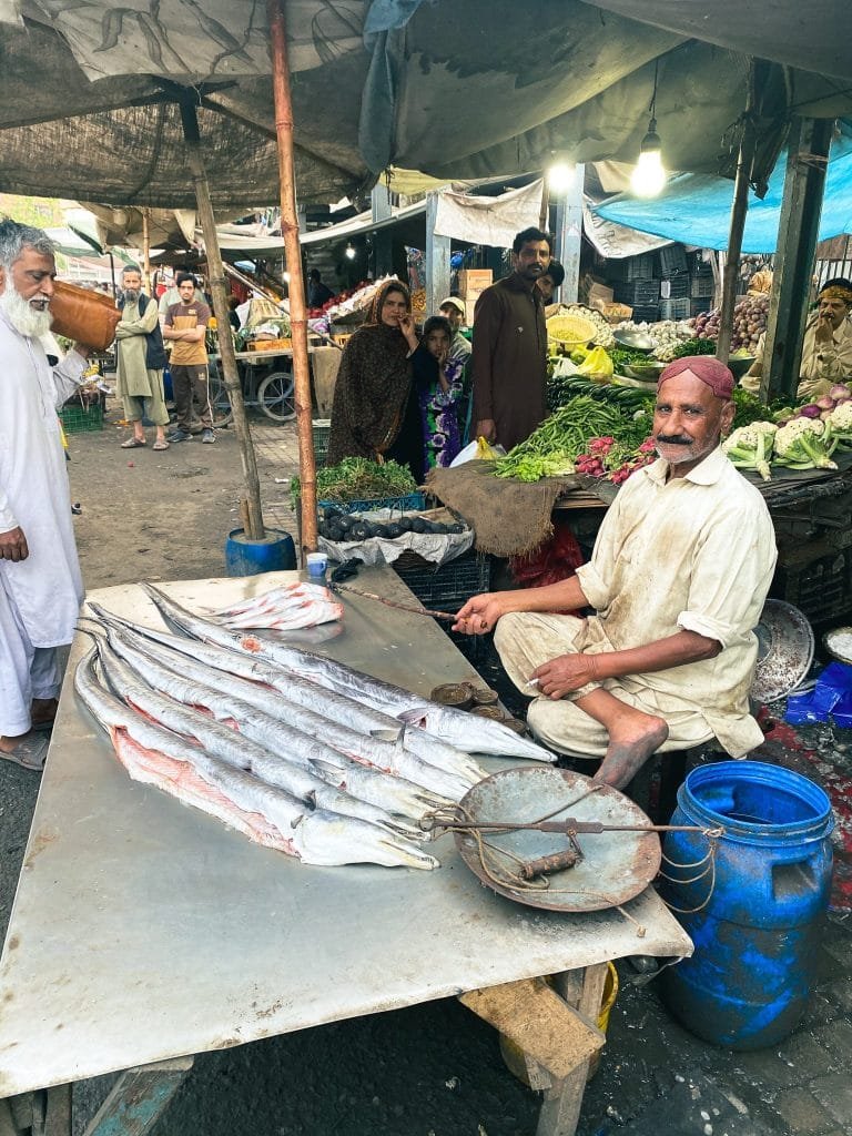 Pakistan travel Lahore market