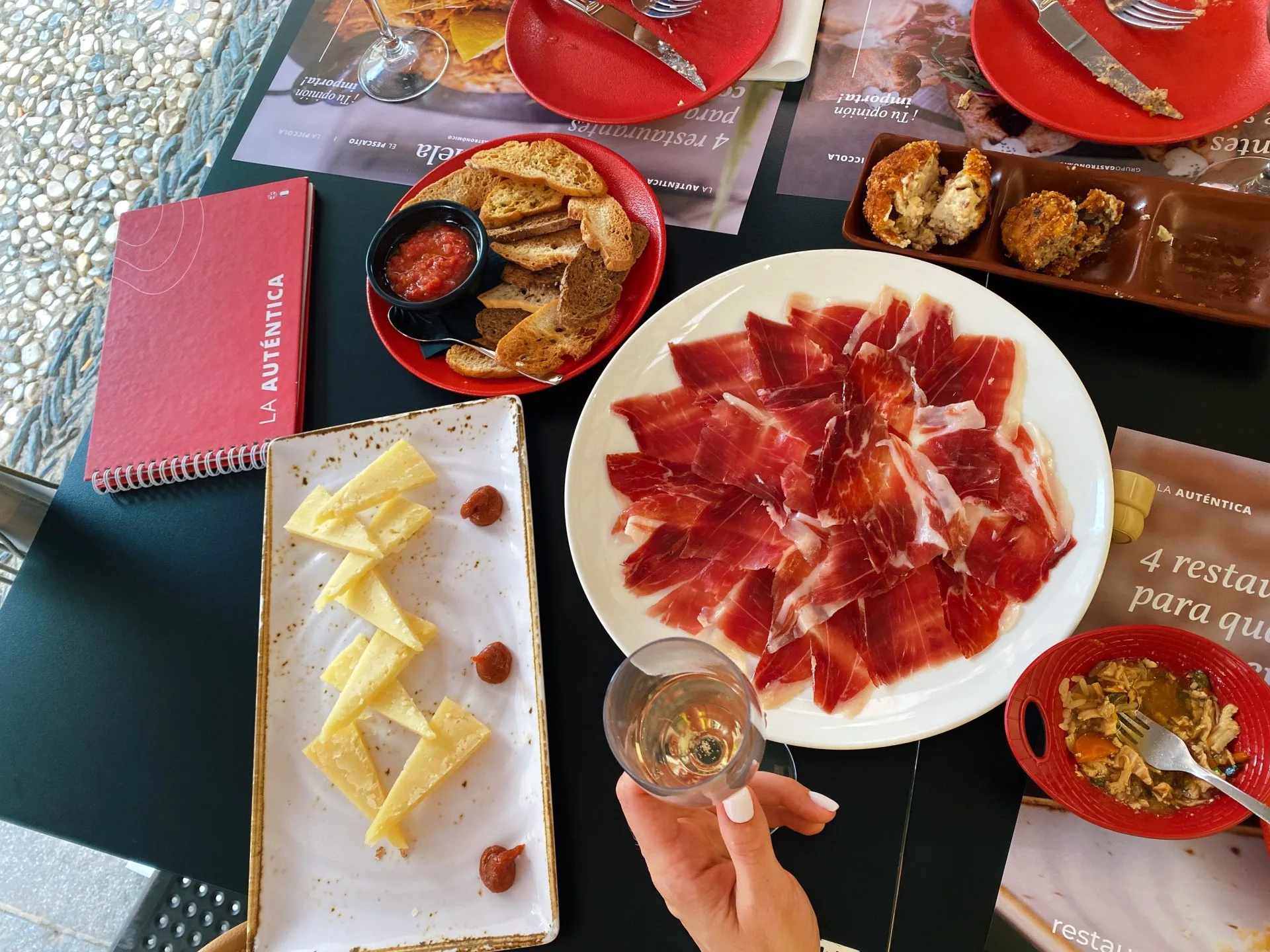 Granada things to do tapas