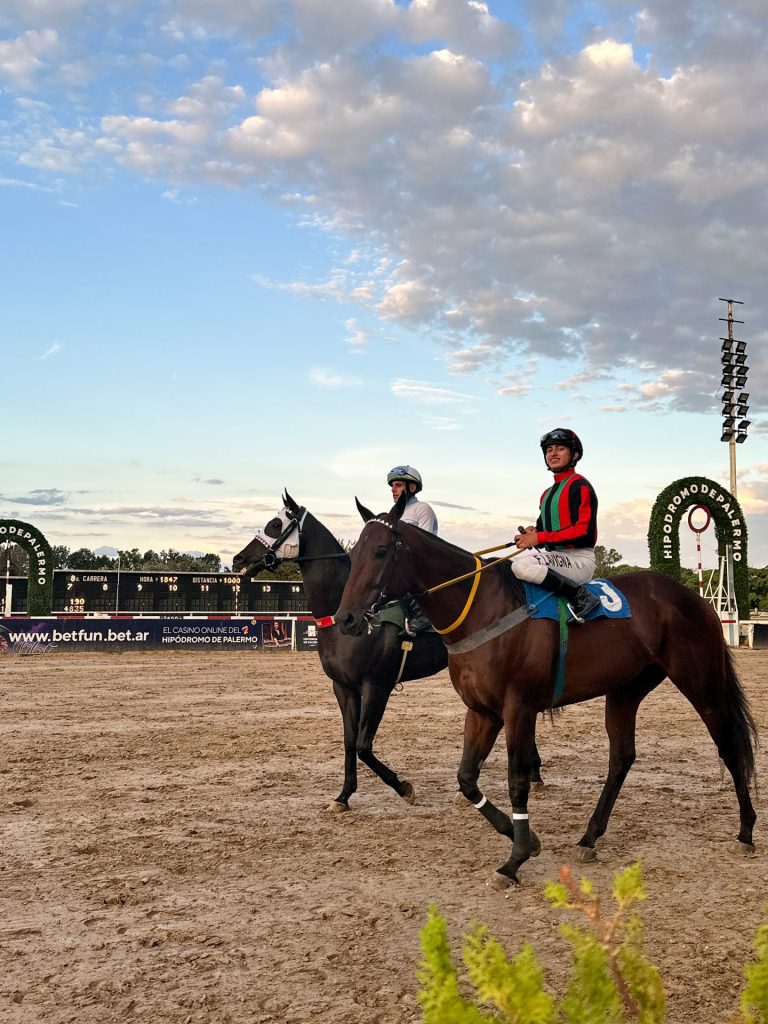 Horse Races: Buenos Aires Palermo Hippodrome
