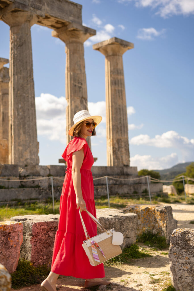 what to wear in Greece hats and bags