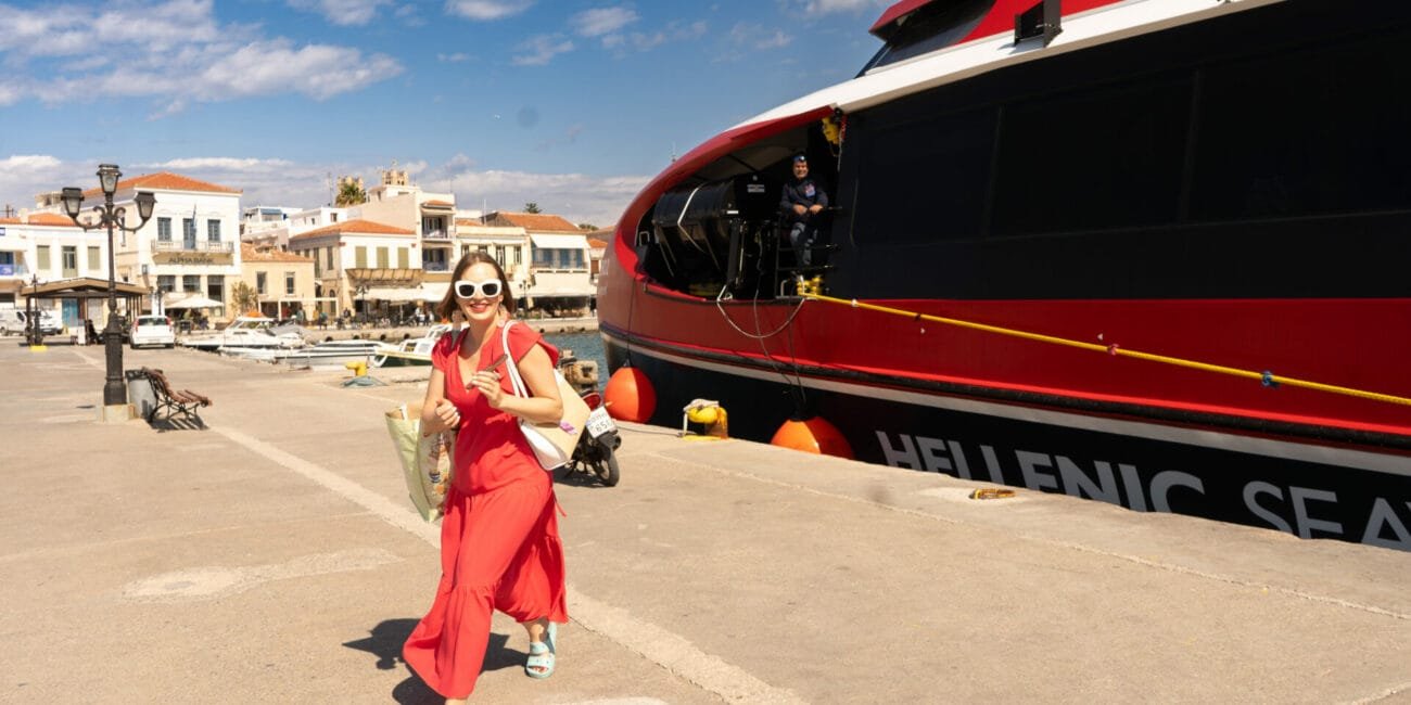 How to use Greek ferries for island hopping