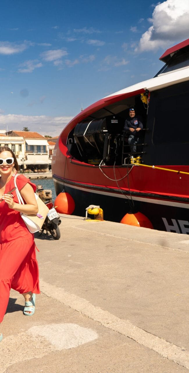 How to use Greek ferries for island hopping