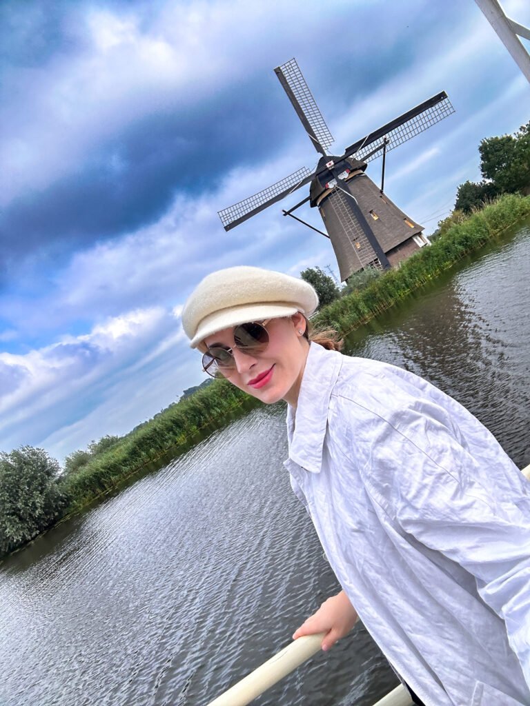 The Ultimate Guide to a Day Trip in Kinderdijk, Holland