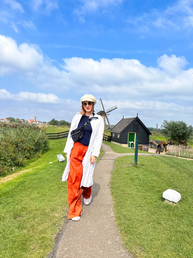 A Perfect Day in Kinderdijk: Exploring Holland's Windmills