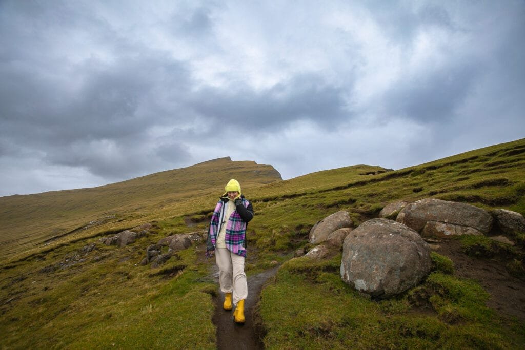 Hiking Lake Sørvágsvatn: Lake Above the Ocean  Faroe Islands