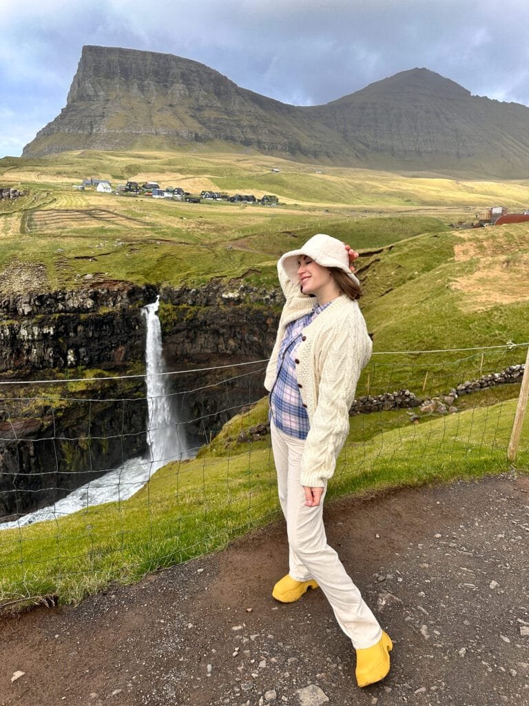  Múlafossur Waterfall Faroe Islands