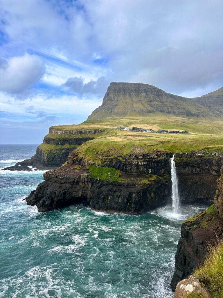  Múlafossur Waterfall Faroe Islands